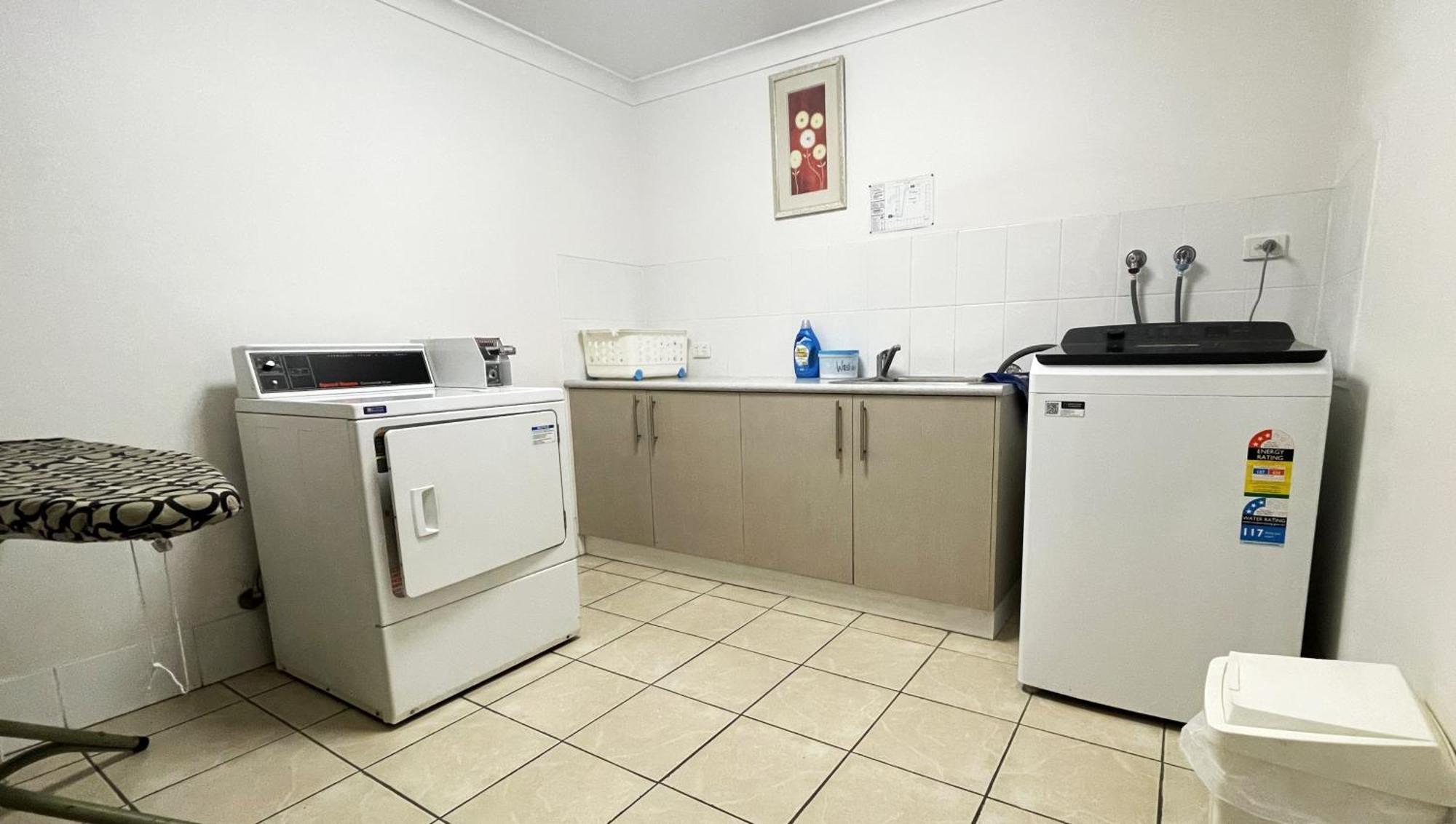 Motel Myall Дэлби Экстерьер фото