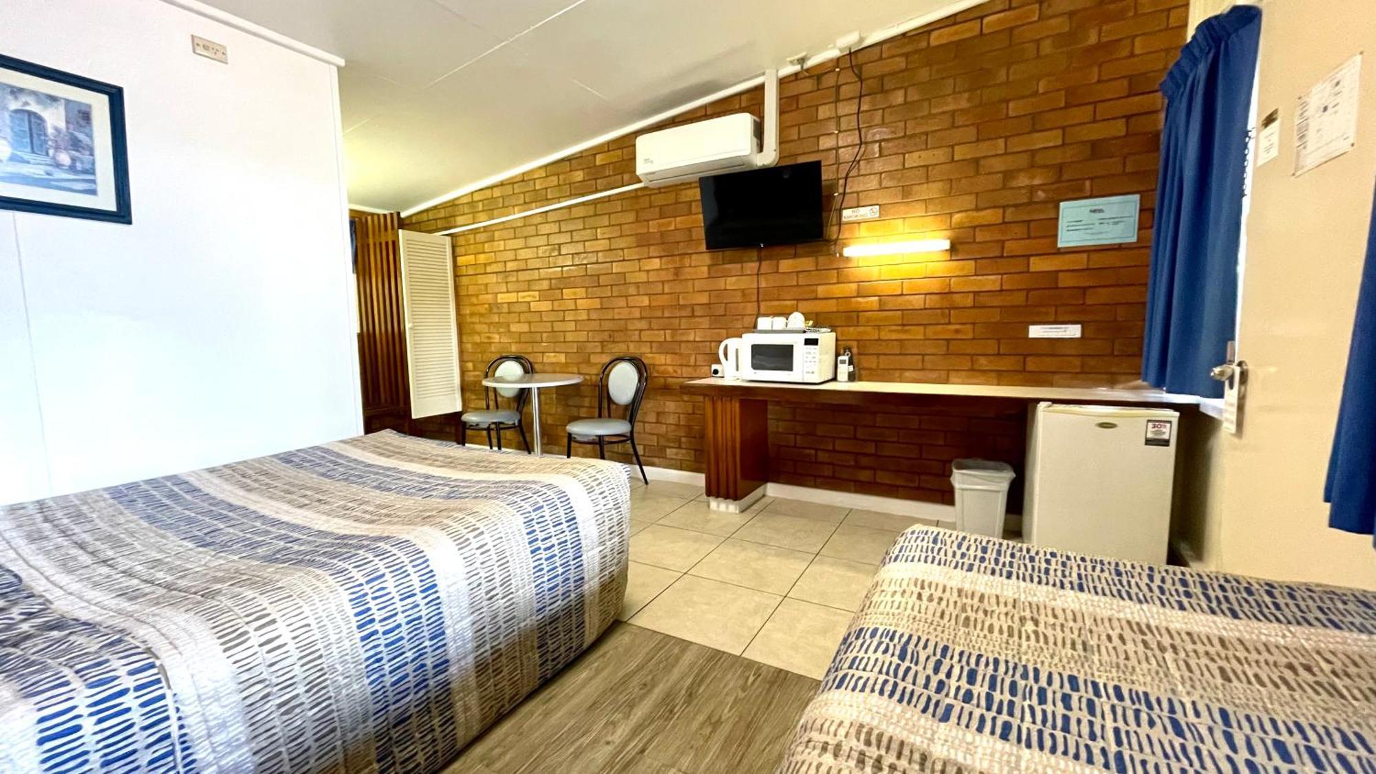 Motel Myall Дэлби Экстерьер фото